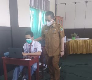 Kadisdikbud memantau langsung pelaksanaan Ujian