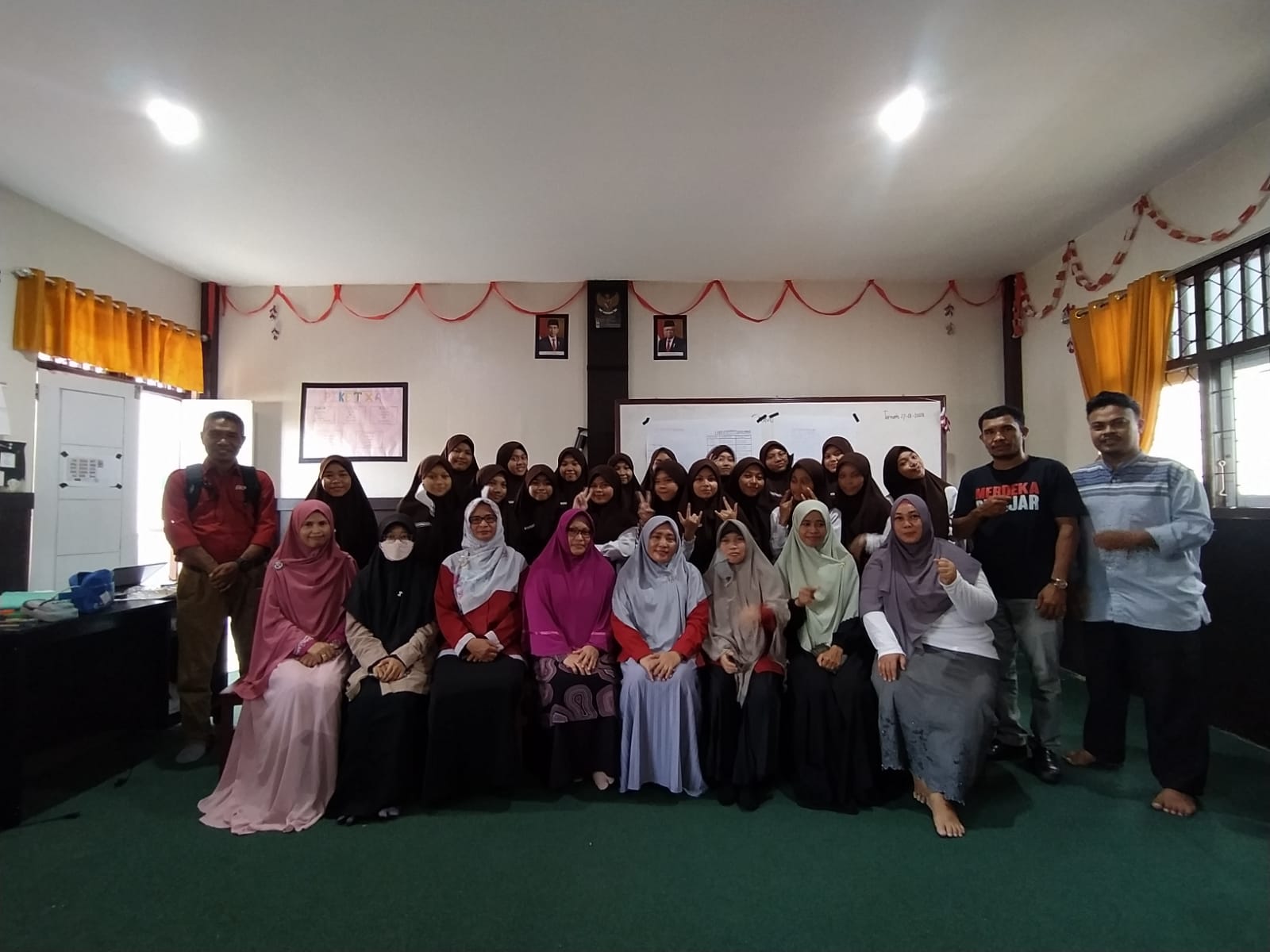 Penerapan proses pembelajaran berdiferensiasi bersama komunitas SIAP GRAK yang berisis guru-guru pengerak Kota Ternate